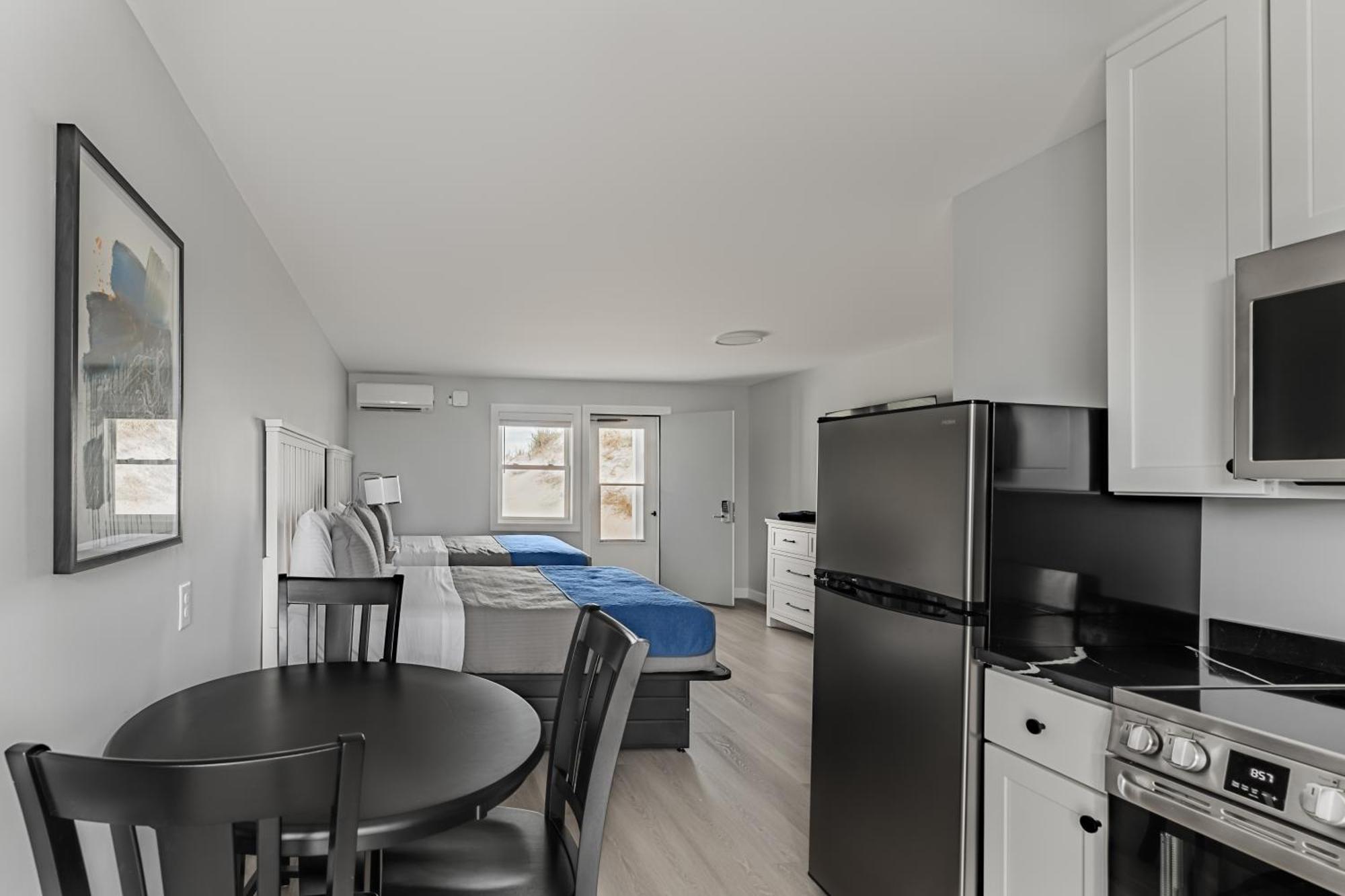 Mia's Boutique Hotel Nags Head