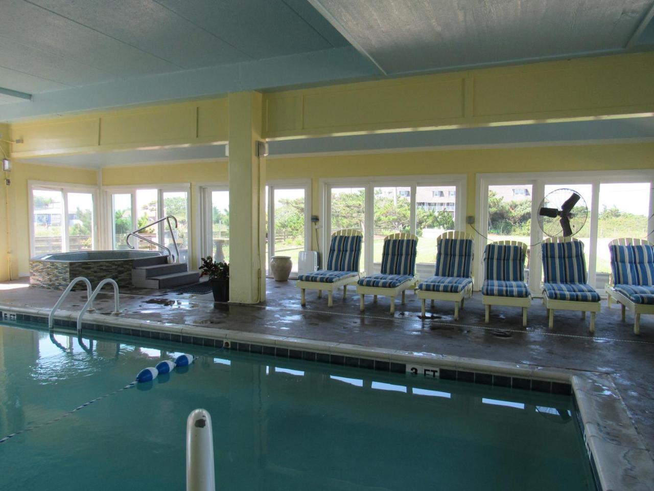 Surf Side Hotel 2*