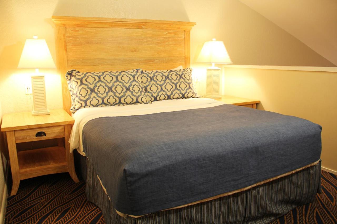 Hotel Surf Side 2*