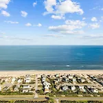 6070 - Cast Away By Resort Realty