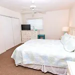 Nh301, Driftwood Dreaming- Hot Tub, Oceanside, Close To Ocean!