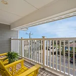 Sea Duced 6 Bedroom Home By Kees Vacations