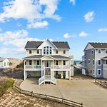 5703 - The Fritz Carlton By Resort Realty