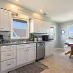 7083 Ocean Haven Oceanfront Hot Tub