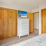 6175 Longview Cottage Oceanfront
