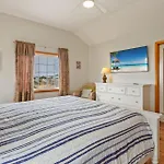 6175 Longview Cottage Oceanfront