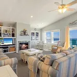7083 Ocean Haven Oceanfront Hot Tub