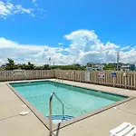 Yc301 Yachtsman Oceanfront Community Pool