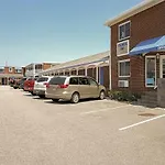 Colonial Inn