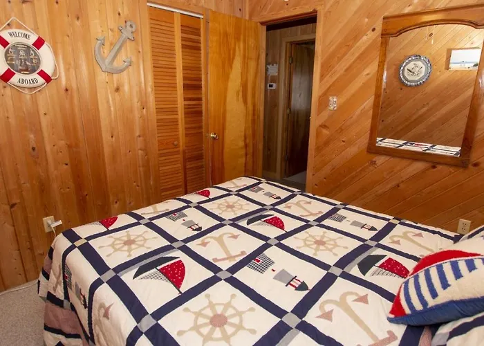 Snh351, Sea Sharp- Oceanside, Close To Beach, Sunroom, Carport
