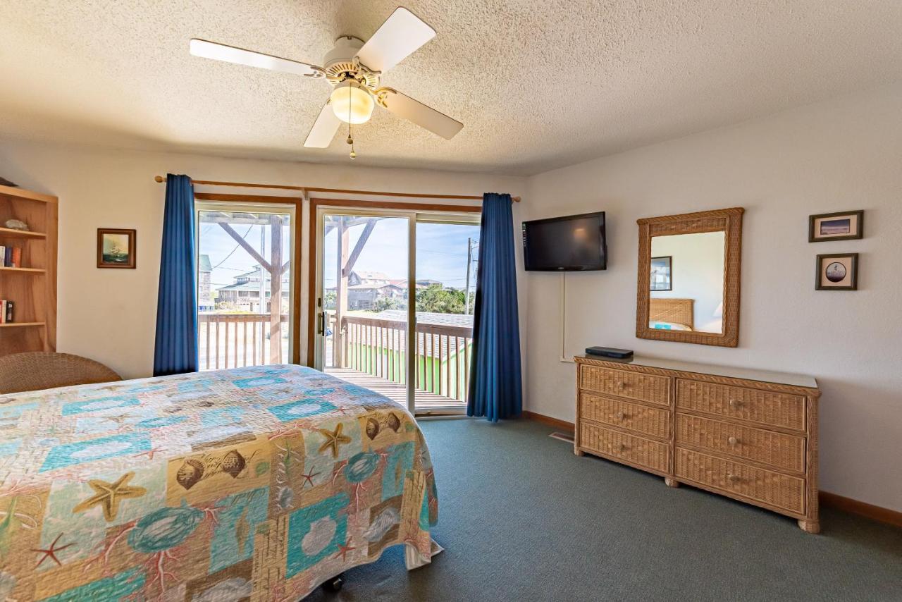Dream Of Jeanne * Nags Head
