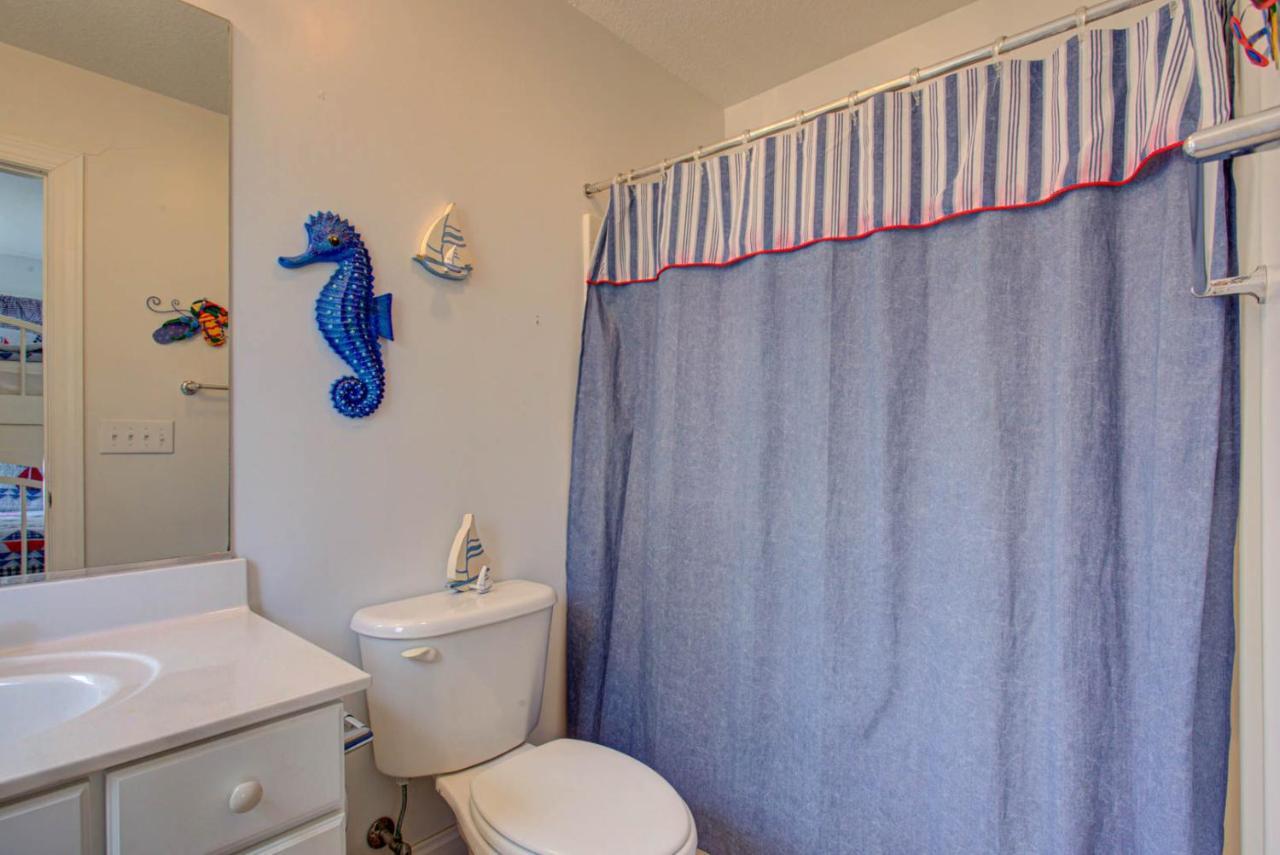 6085 Woodstock 4 Min. Walk To Nags Head
