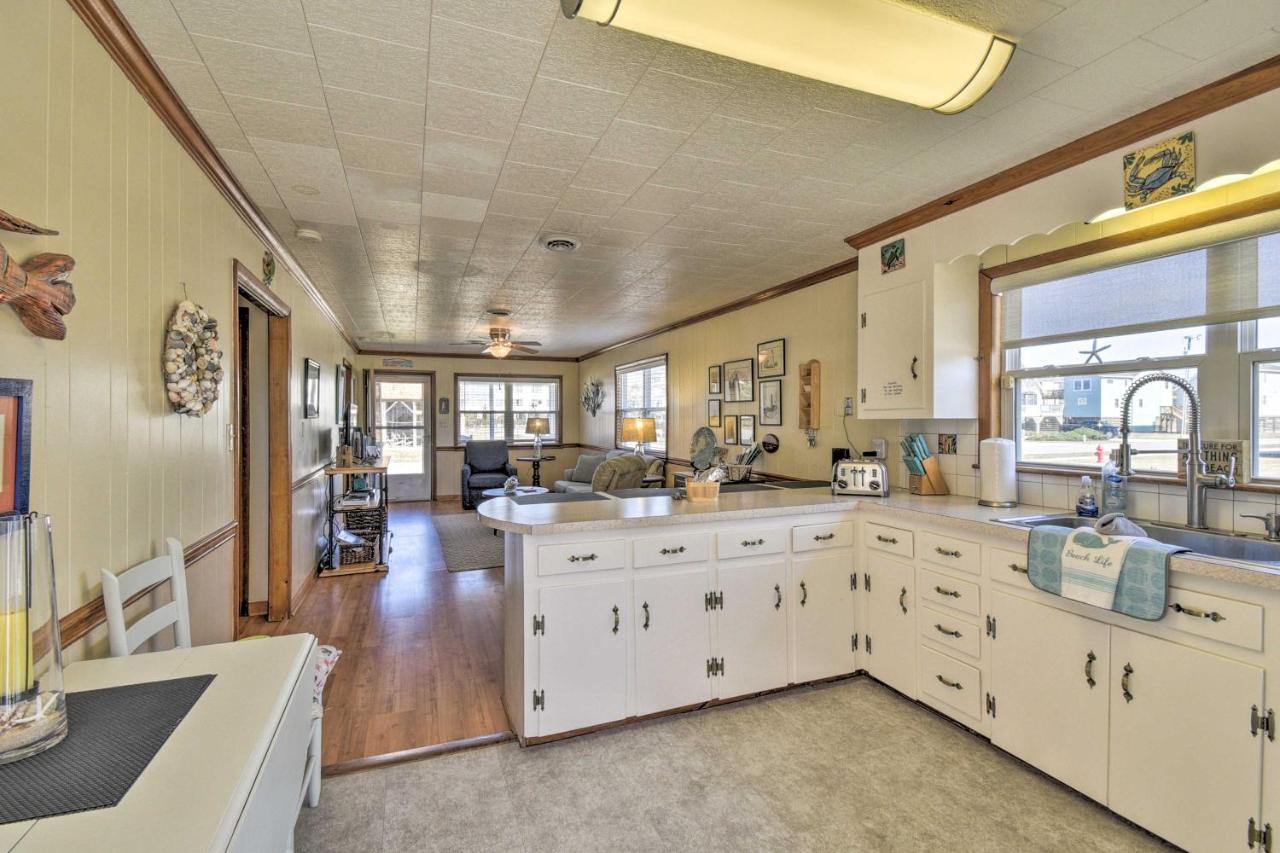 Screened Porch, Walk To Beach! Holiday home