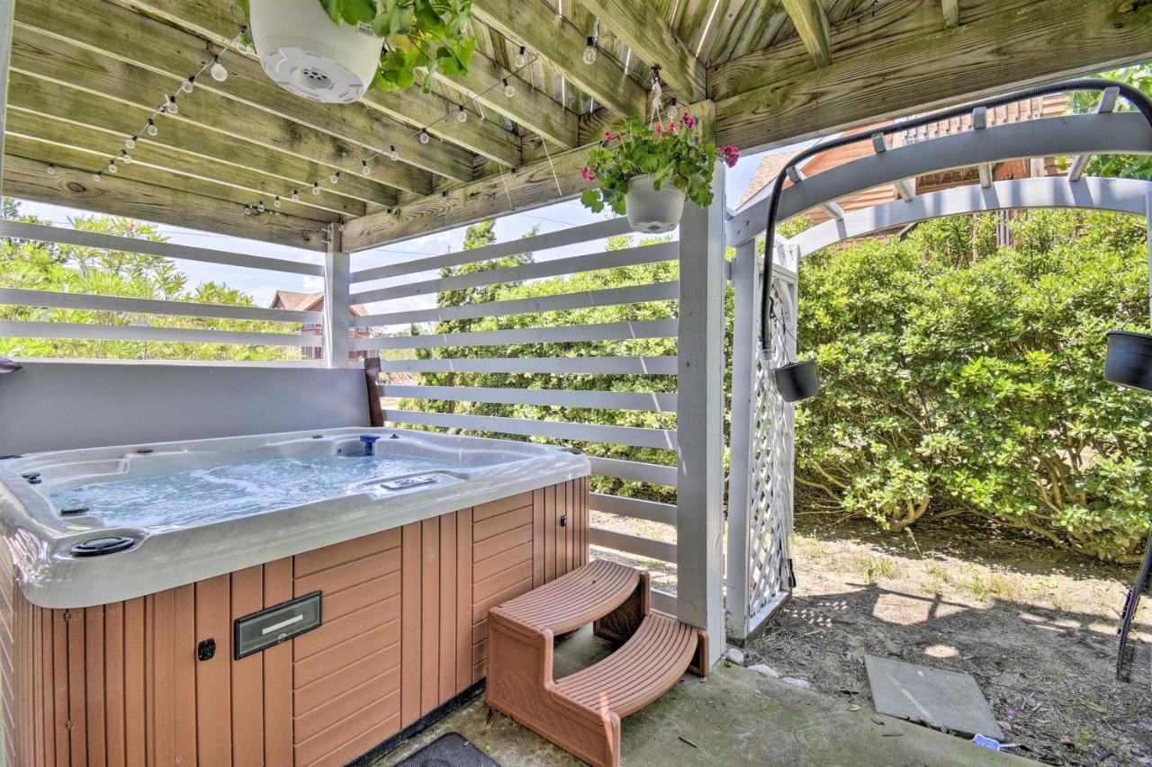 Apartment Dreamy, Coastal Studio Paradise With Hot Tub! *