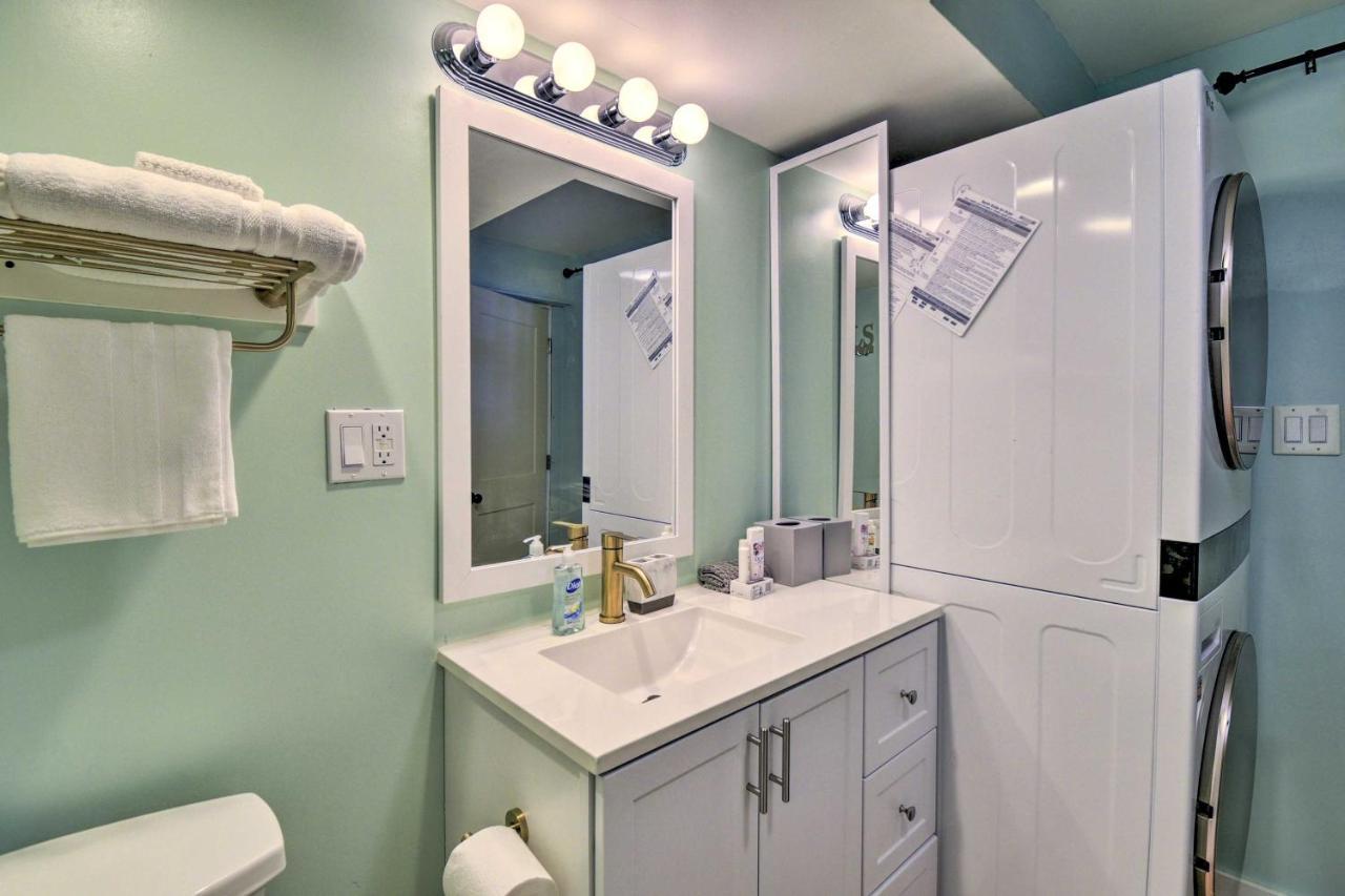 Dreamy, Coastal Studio Paradise With Hot Tub! Apartment
