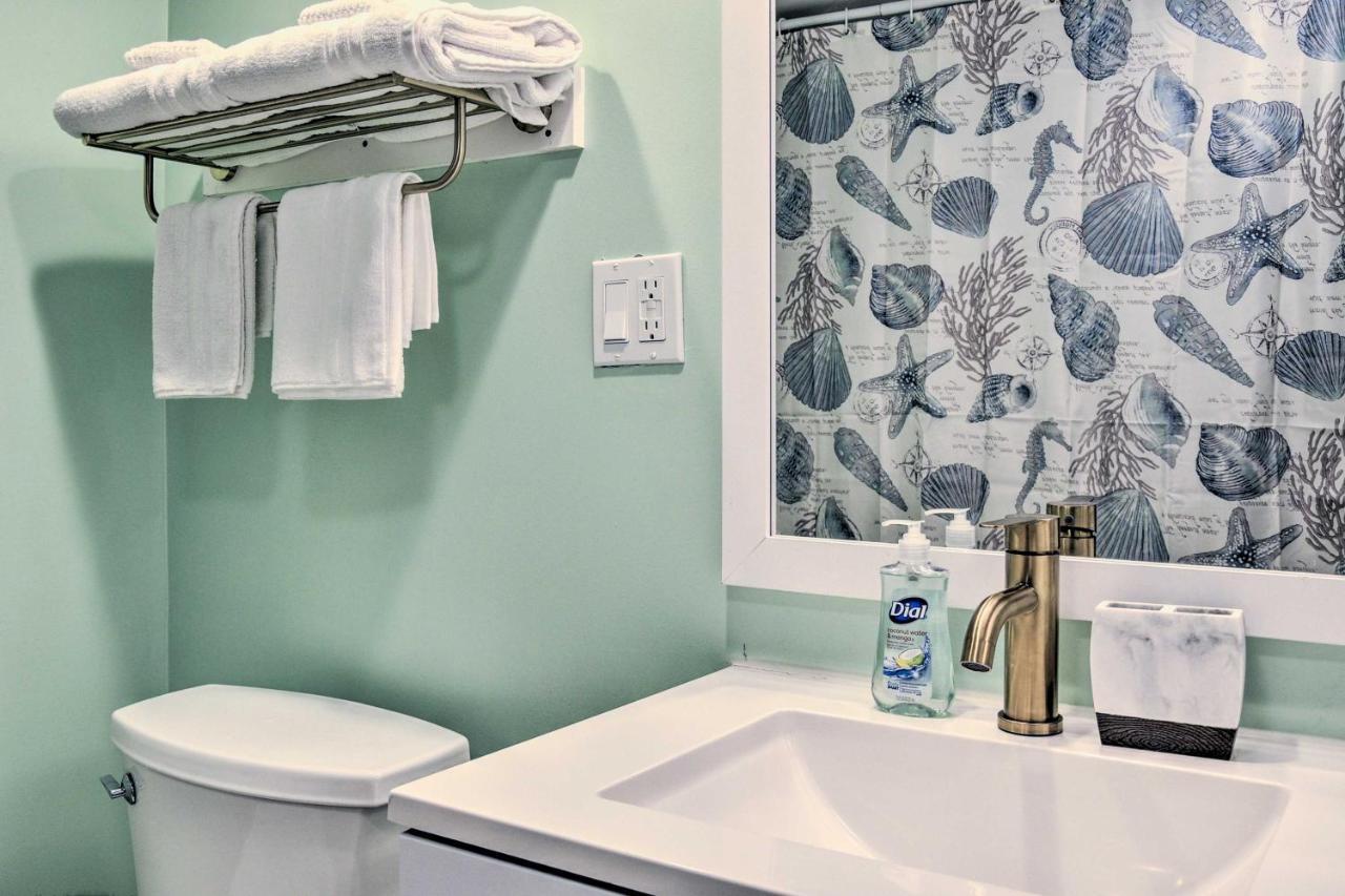 Apartment Dreamy, Coastal Studio Paradise With Hot Tub! *