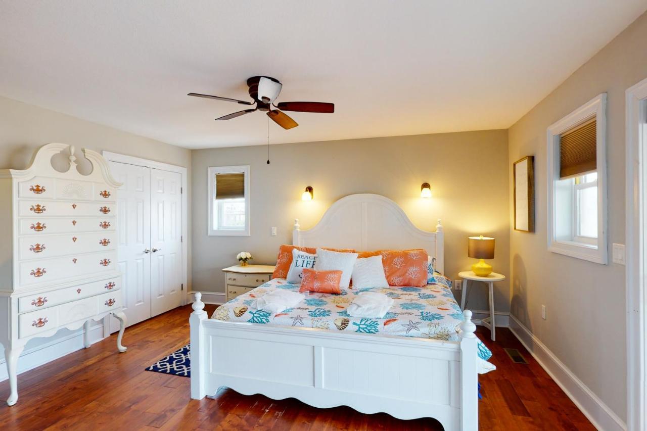 Holiday home Sweet Retreat In *
