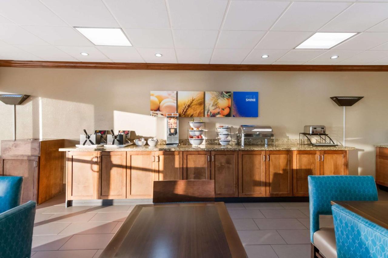 Inn Comfort South Oceanfront 3*