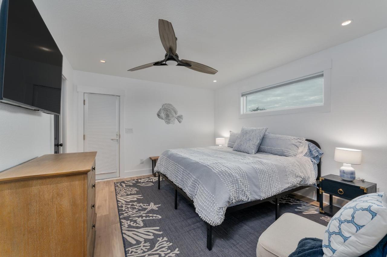 5950 - Sea Stars By Realty
