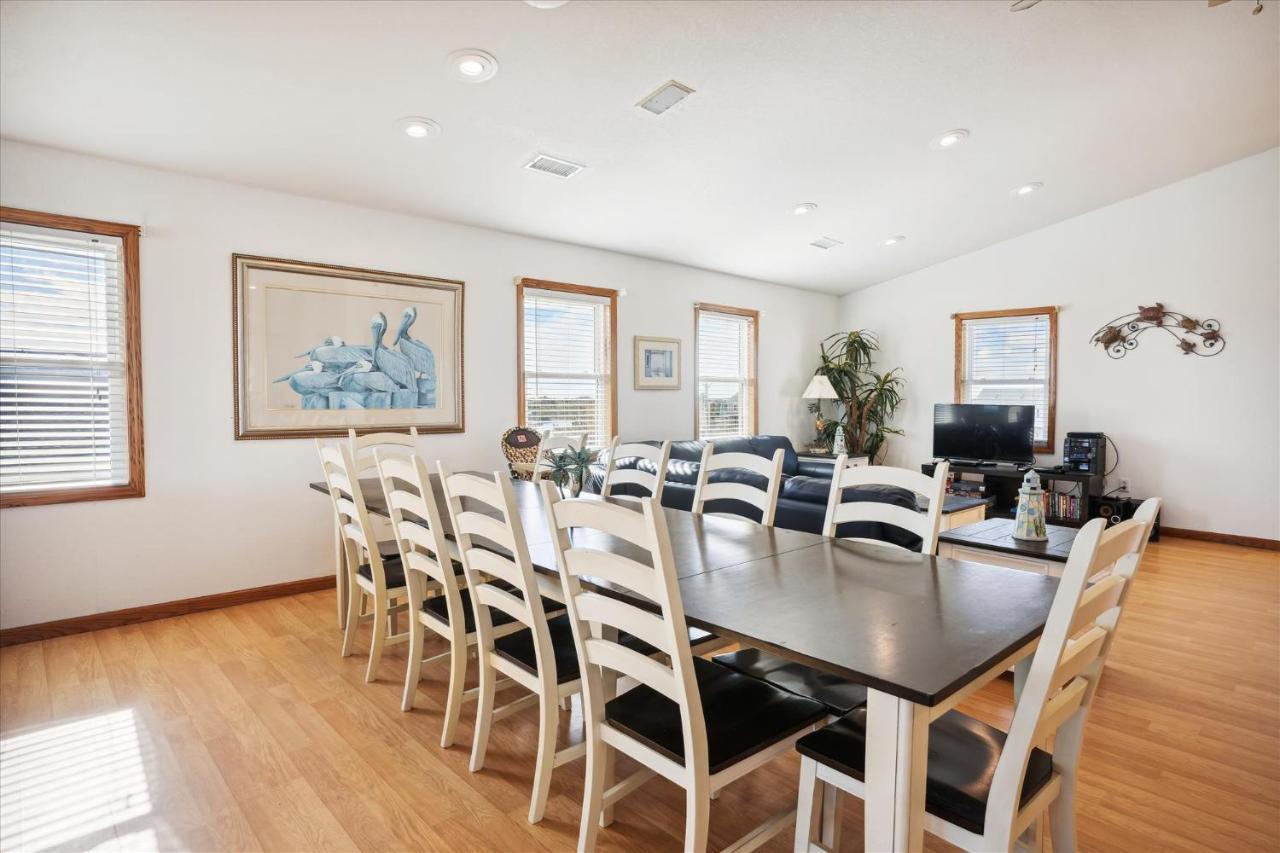5824 - A Memorable Vacation By Realty