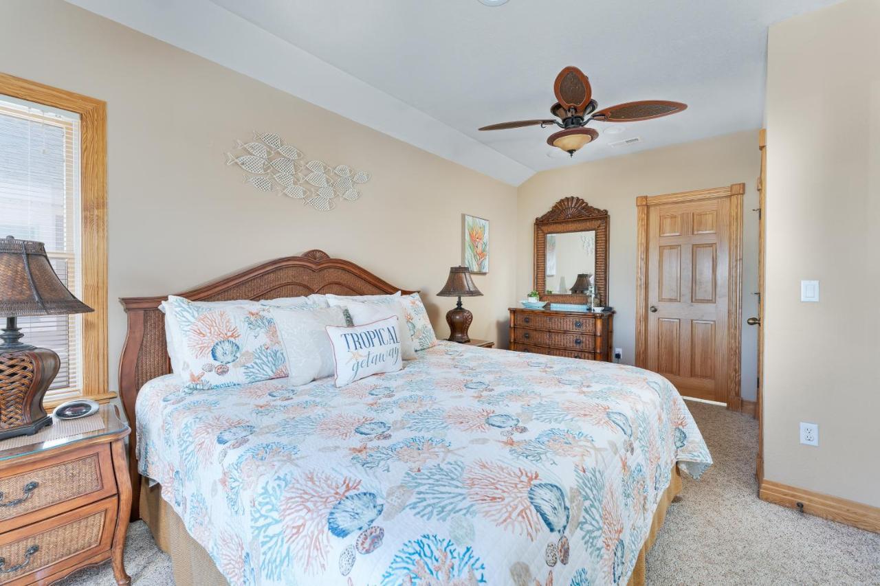 5701 - Coral Castle By Realty *