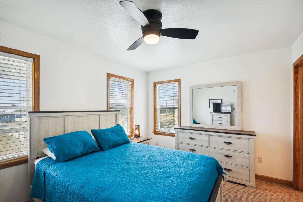 5704 - Shontee's Summer Place By Realty