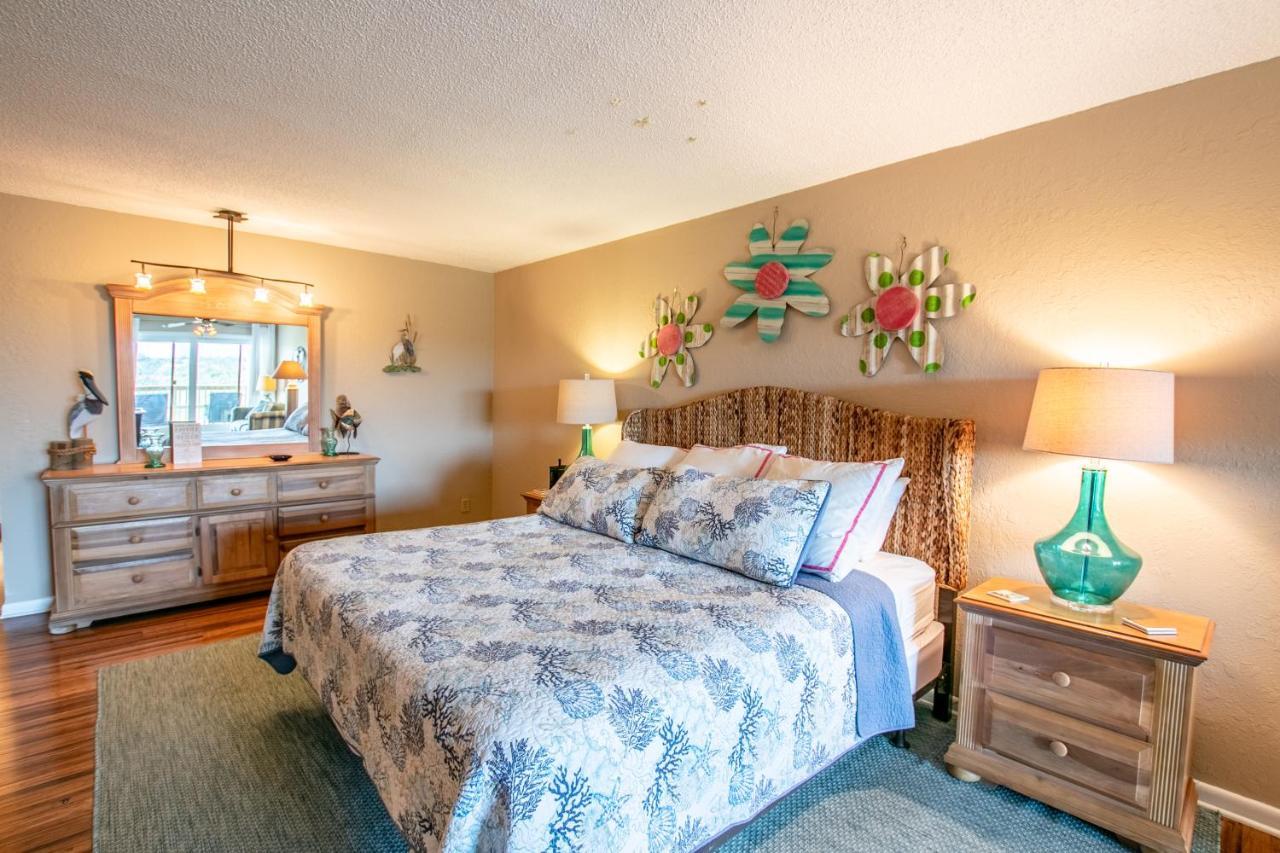 5606 - Heron Cove 102n By Realty *