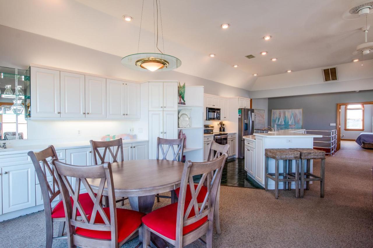 5585 - Sea Pointe 4a By Realty
