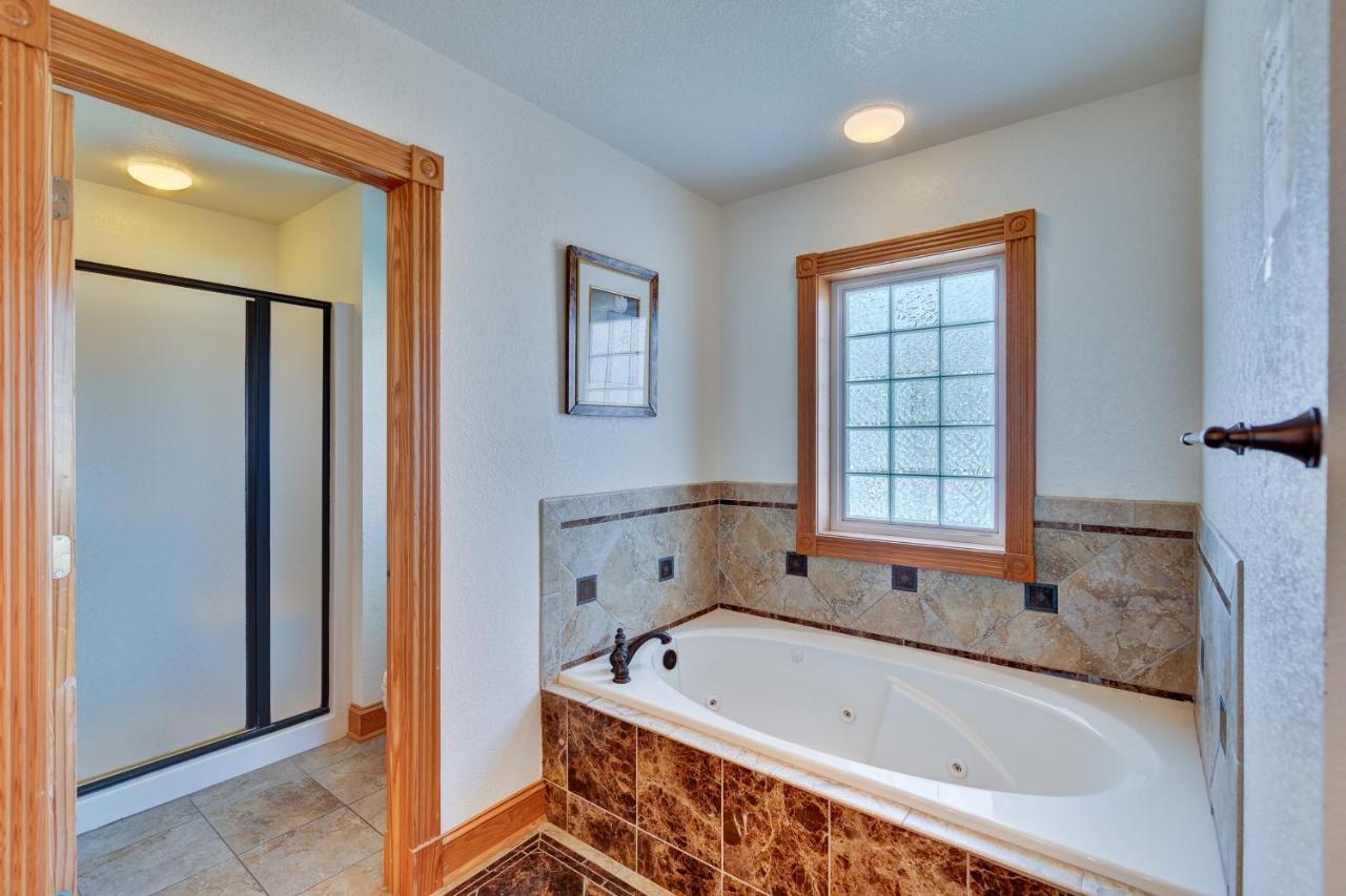 5566 - Pearl Jam By Realty * Nags Head