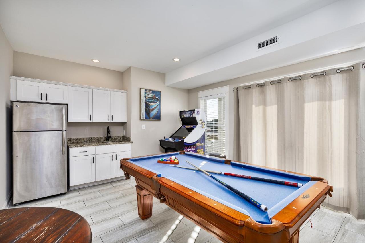 5548 - Toes In The By Realty Holiday home *