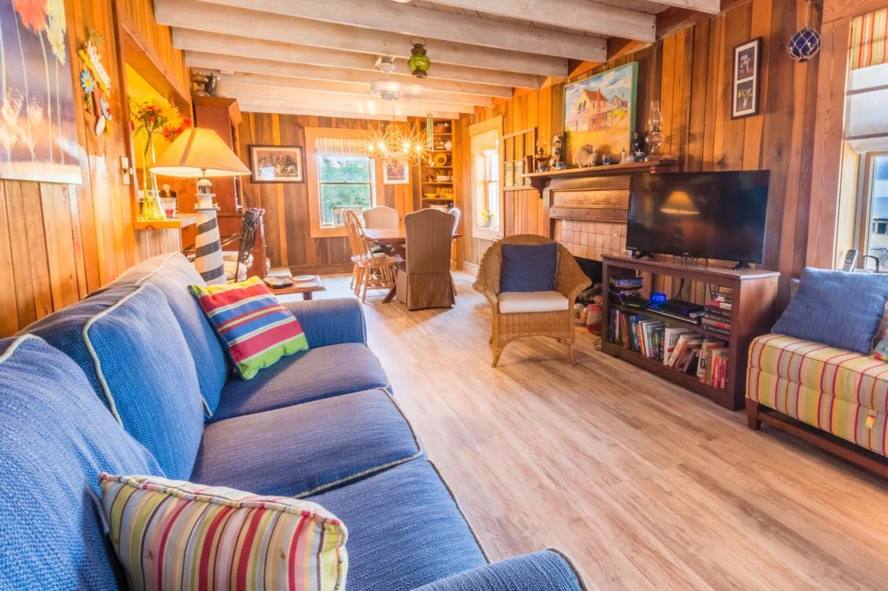 5452 - Sea Captain's By Realty