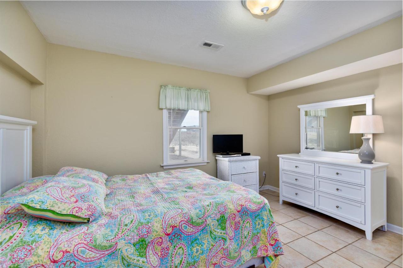 5458 - Pier 1 Retreat By Realty