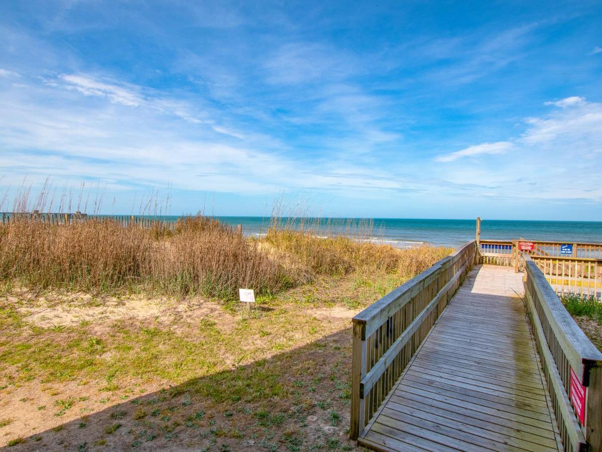 5739 - The Yachtsman - 101 By Realty