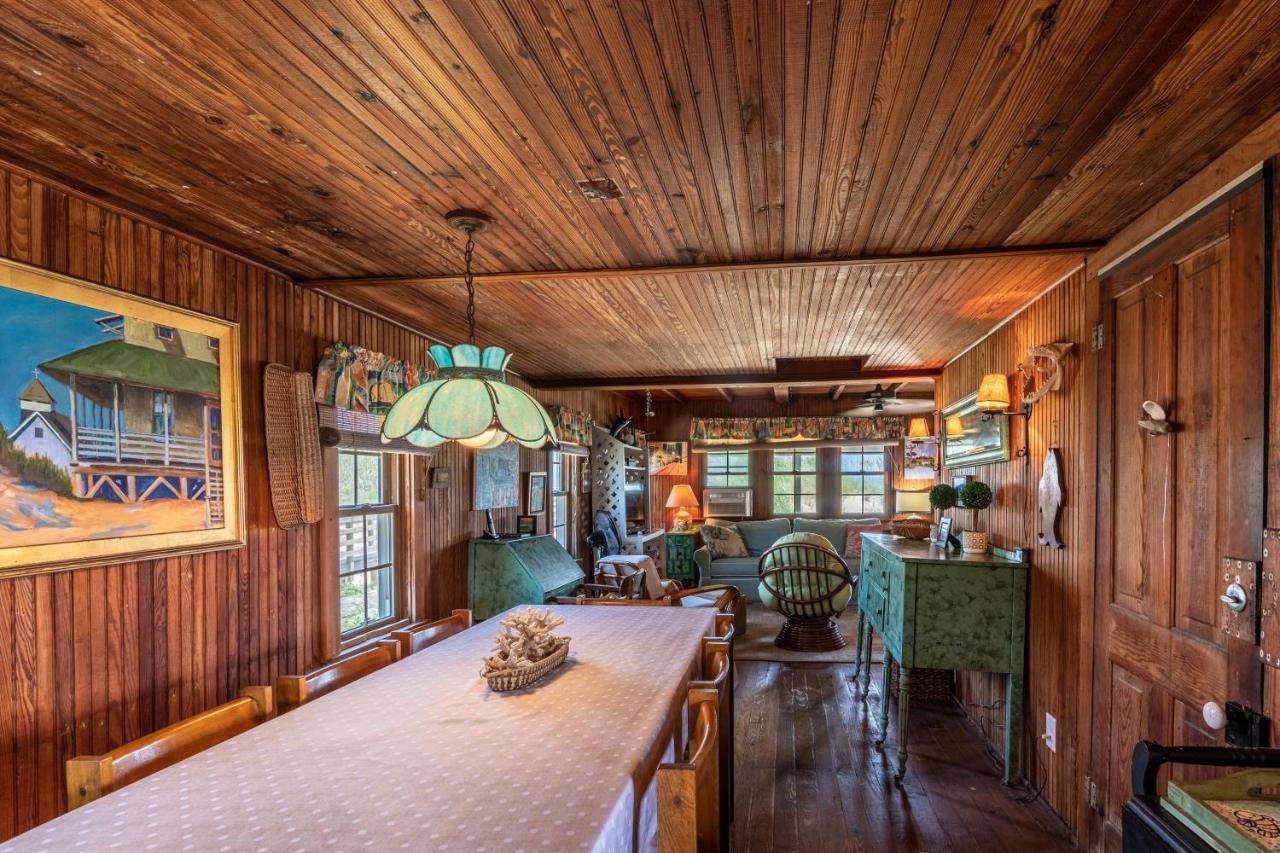 Holiday home 5470 - Little Outlaw By Realty