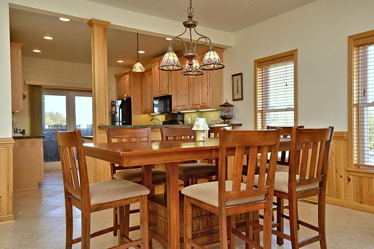 5422 - Raynors Rest By Realty