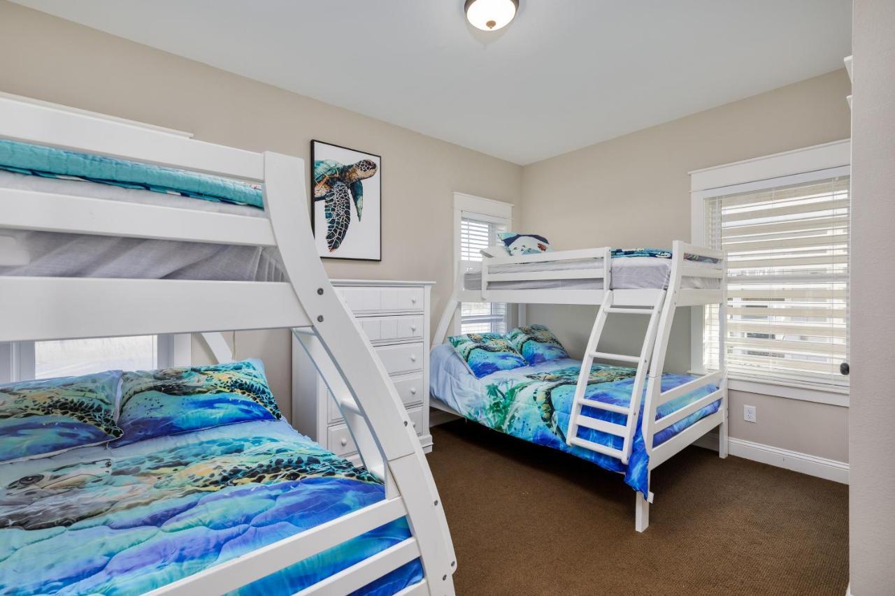 Holiday home 5548 - Toes In The By Realty *
