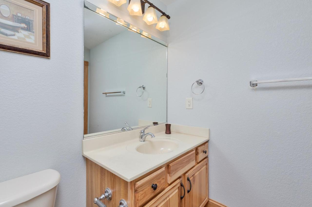 5566 - Pearl Jam By Realty * Nags Head