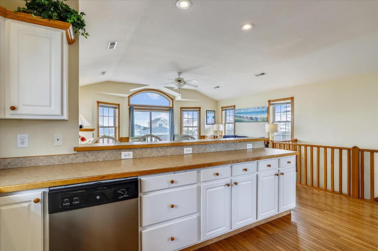5708 - Seafari By Realty
