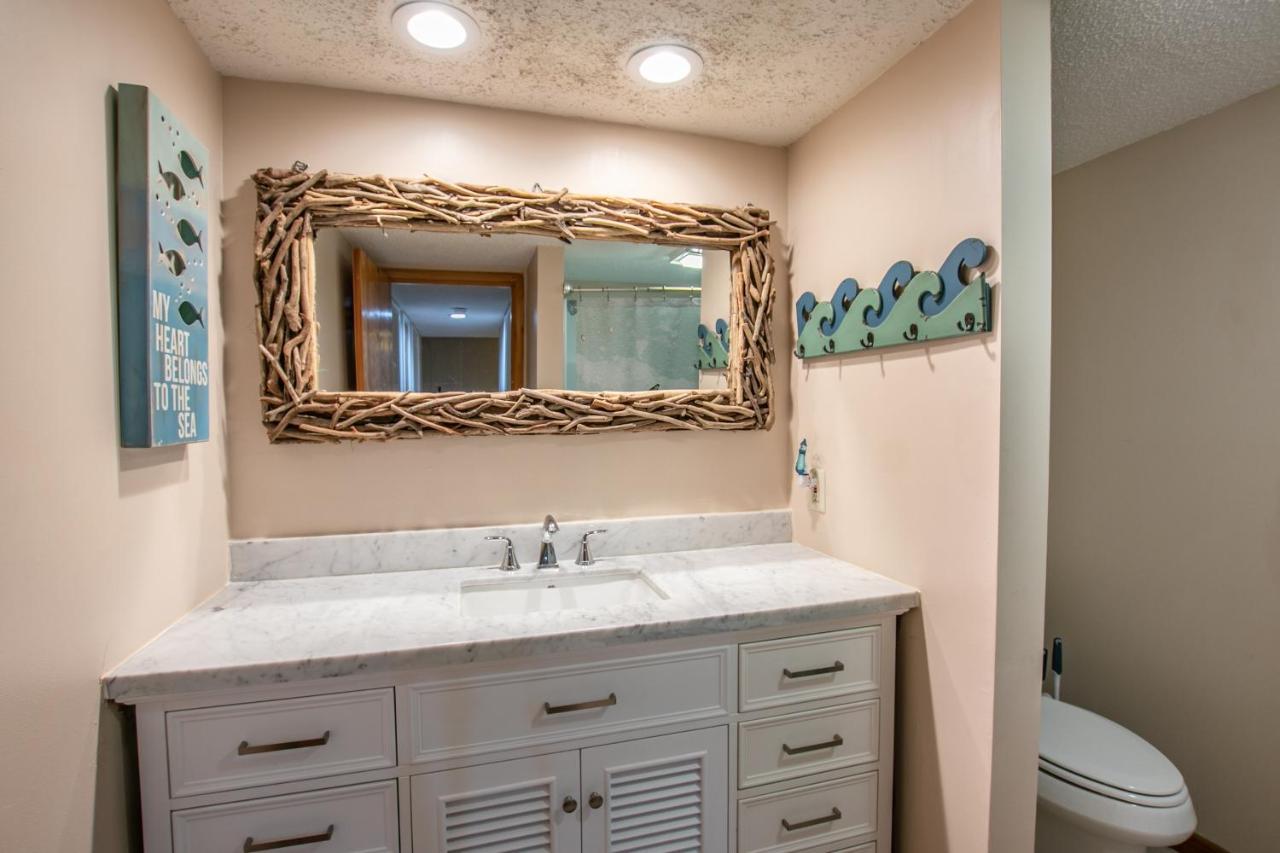 5606 - Heron Cove 102n By Realty *