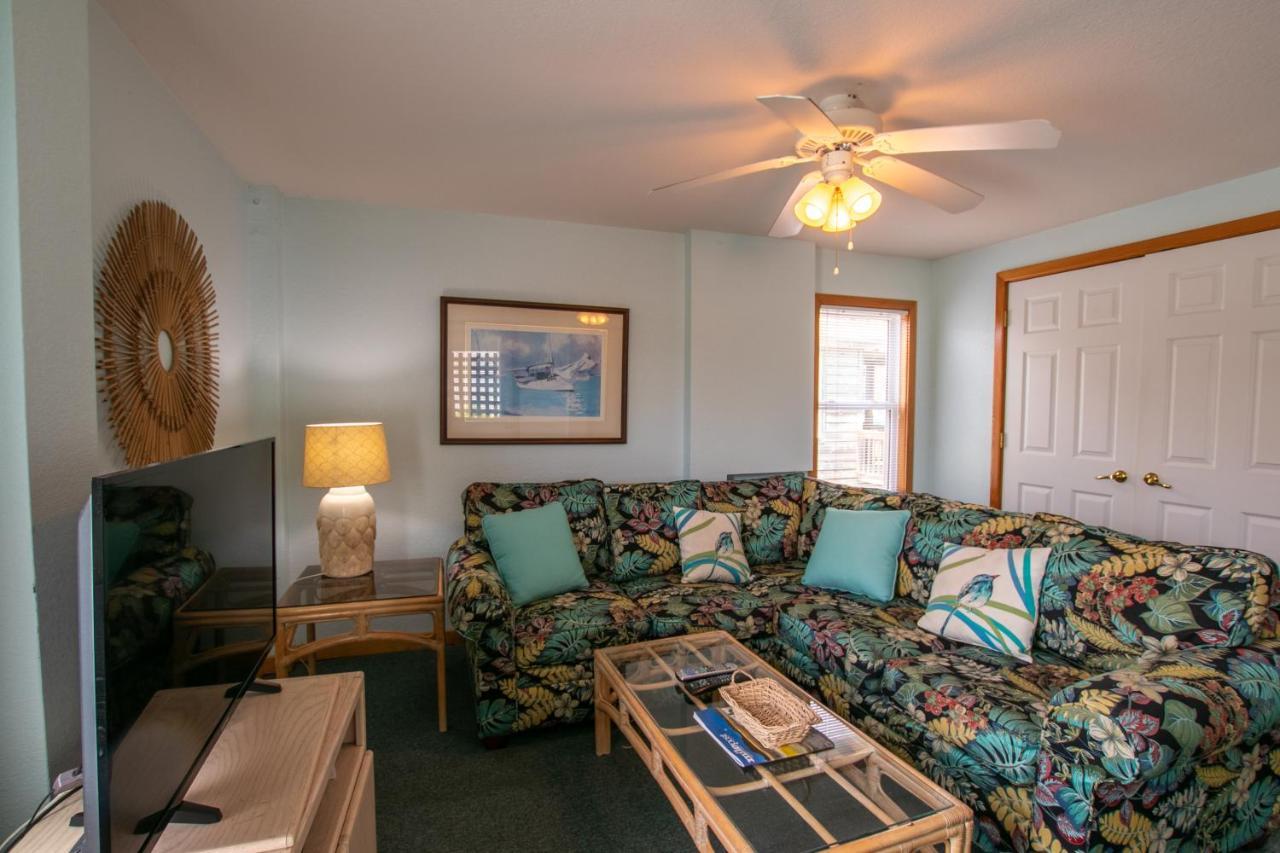 5454 - Sea View By Realty