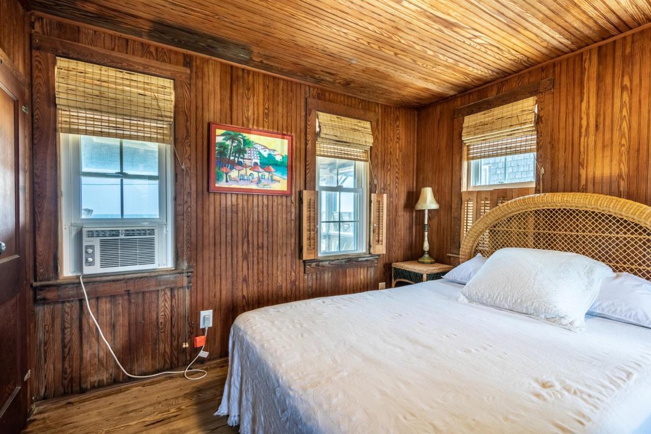 Holiday home 5470 - Little Outlaw By Realty *