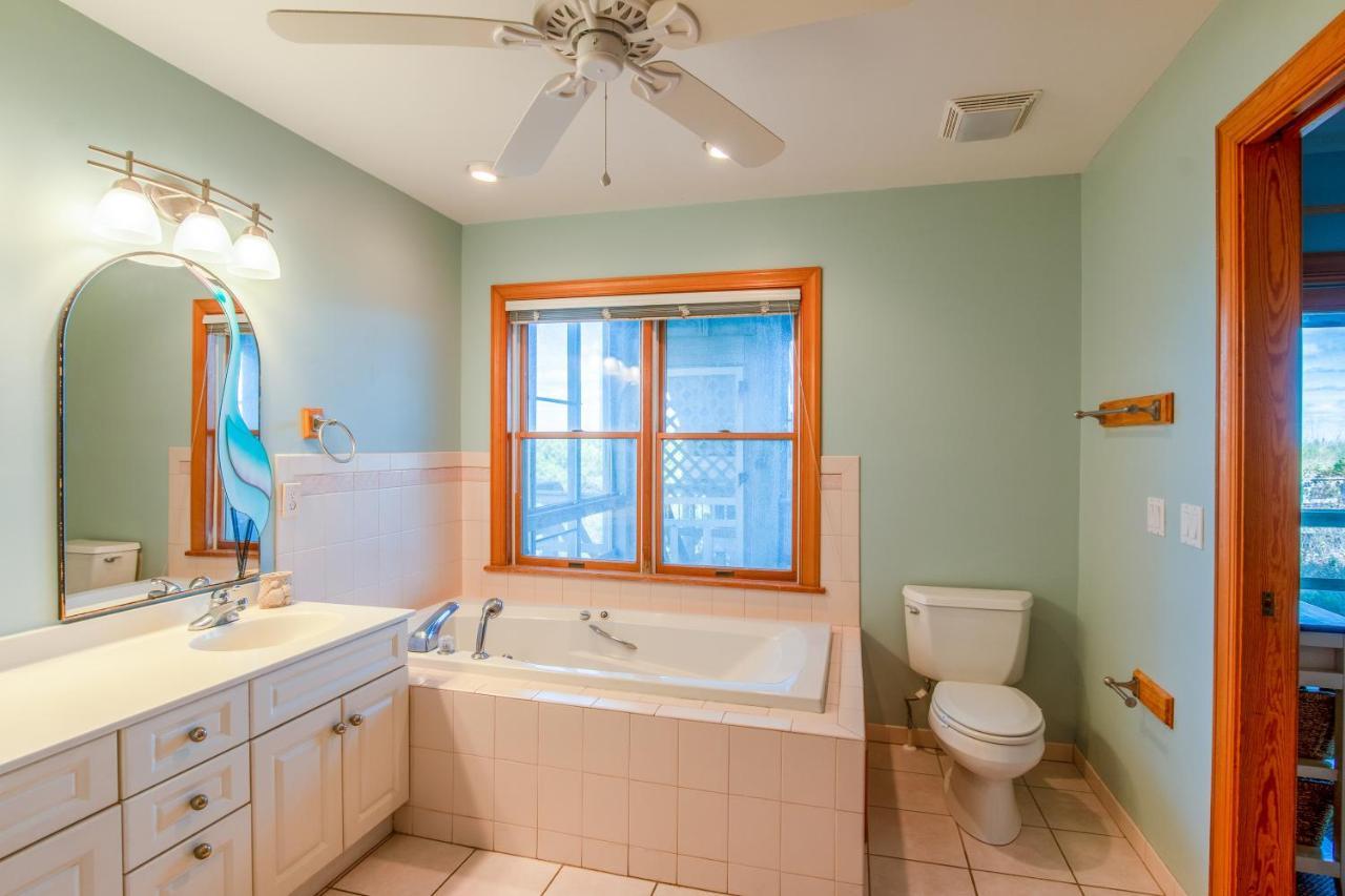 5585 - Sea Pointe 4a By Realty *