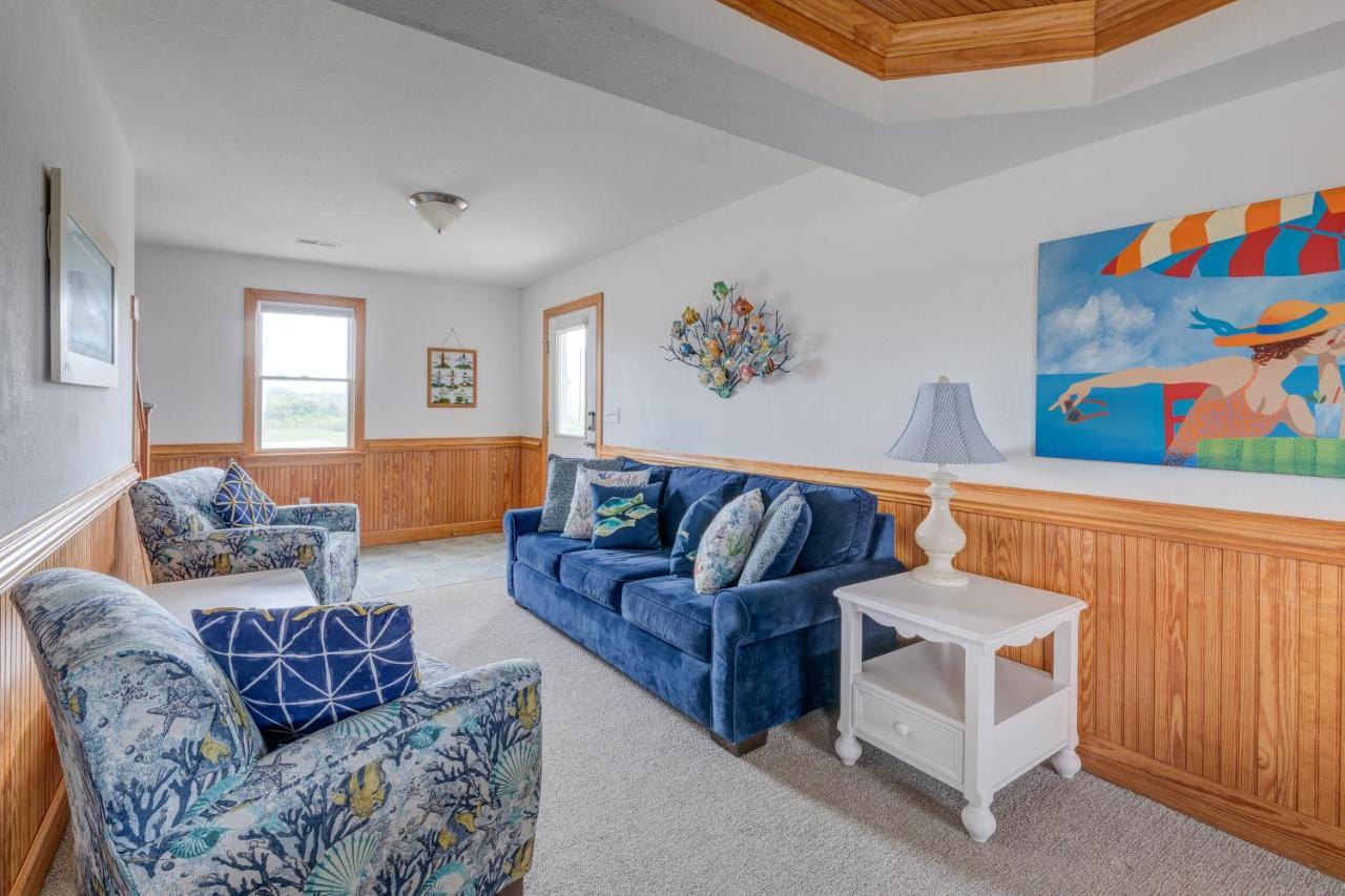 6040 - Redheaded Mermaid By Realty *