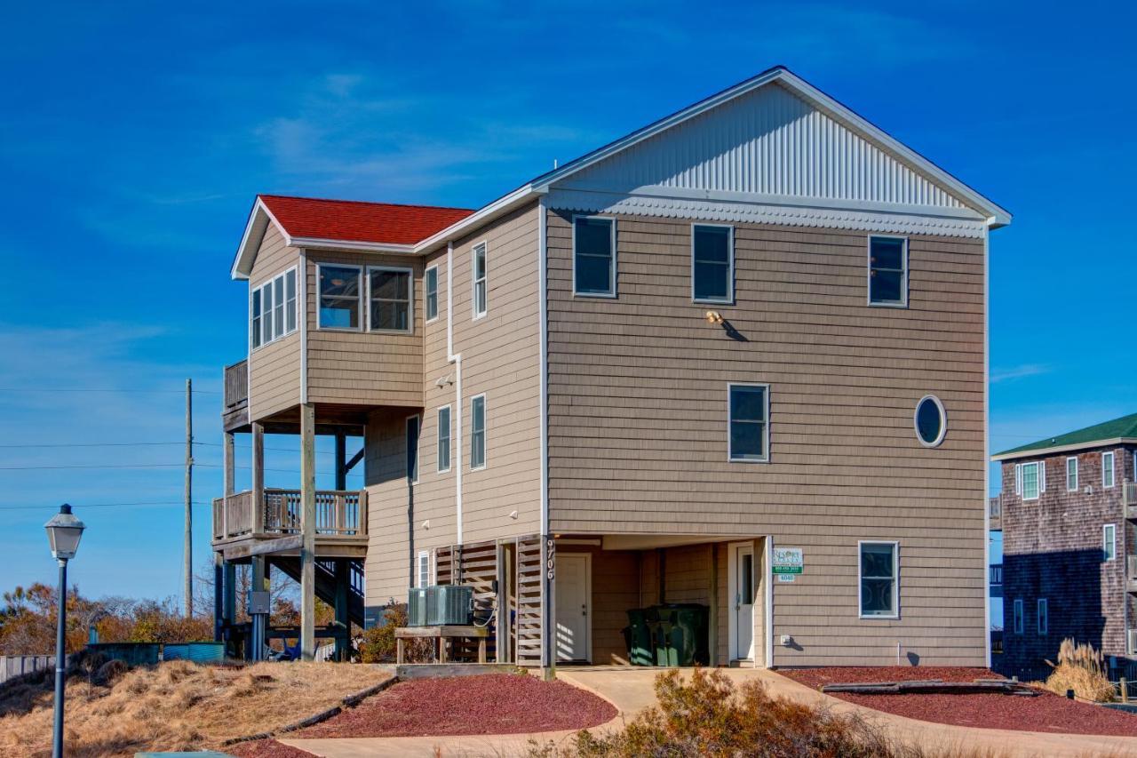 6040 - Redheaded Mermaid By Realty *
