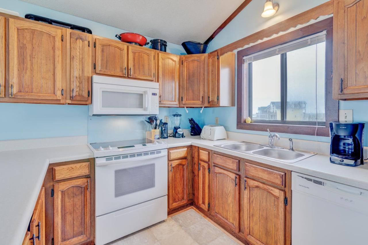 6504 - Eagles Nest By Realty *