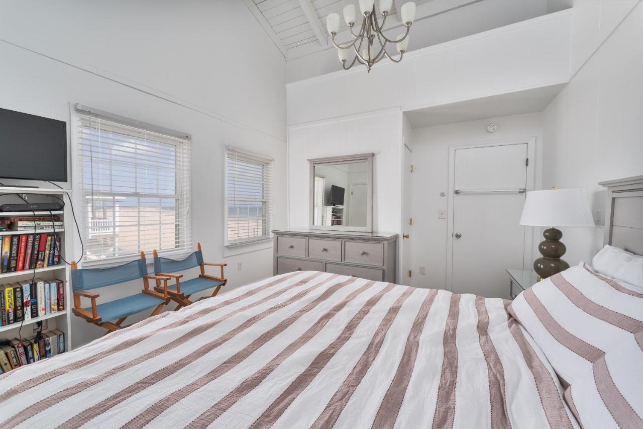 5985 - Surf House By Realty