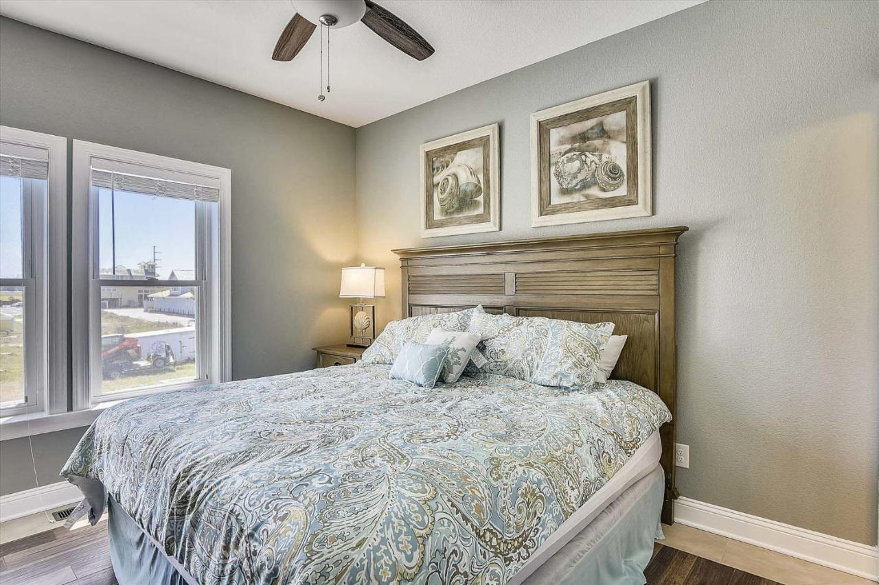 5552 - Tradewinds 1 By Realty Holiday home *