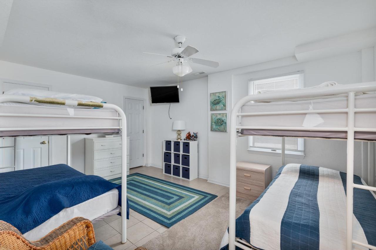 5413 - Diamond Dunes By Realty