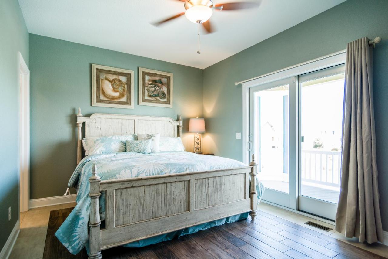 5550 - Tradewinds 2 By Realty