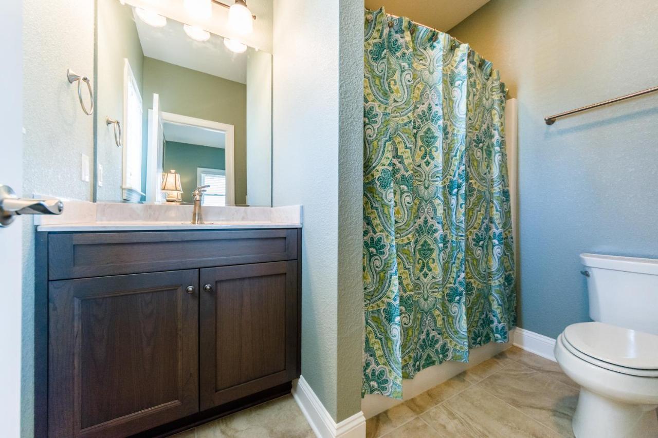 5550 - Tradewinds 2 By Realty